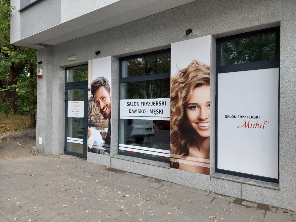 Oklejona witryna salonu fryzjerskiego damsko-męskiego Michel